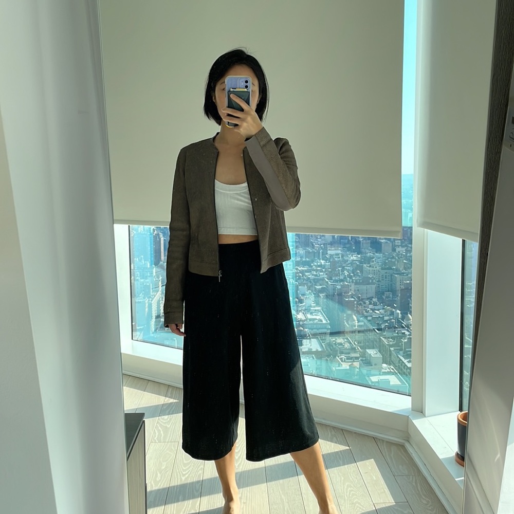 Elie Tahari Cropped Leather Jacket Snake Scale